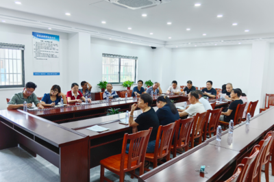 聚力“党建红”，奋楫“食品绿”——青浦区农安中心开展绿色食品宣传活动与科普培训